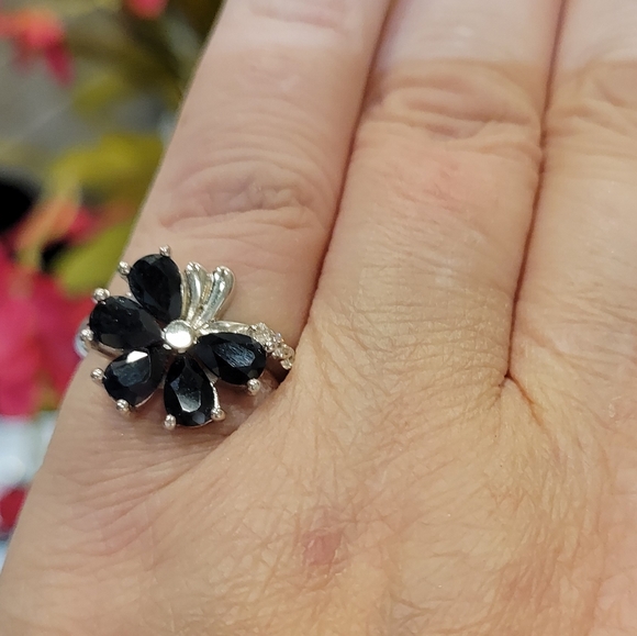 WORLD CLASS 2.15cwt GENUINE SAPPHIRE RING
